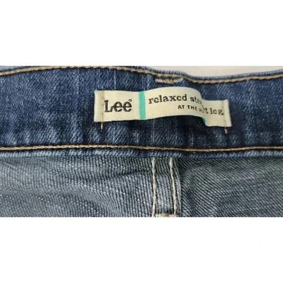 LEE STRAIGHT LEG BLUE JEANS SIZE 16 LONG, INSEAM 33" - Picture 3 of 5